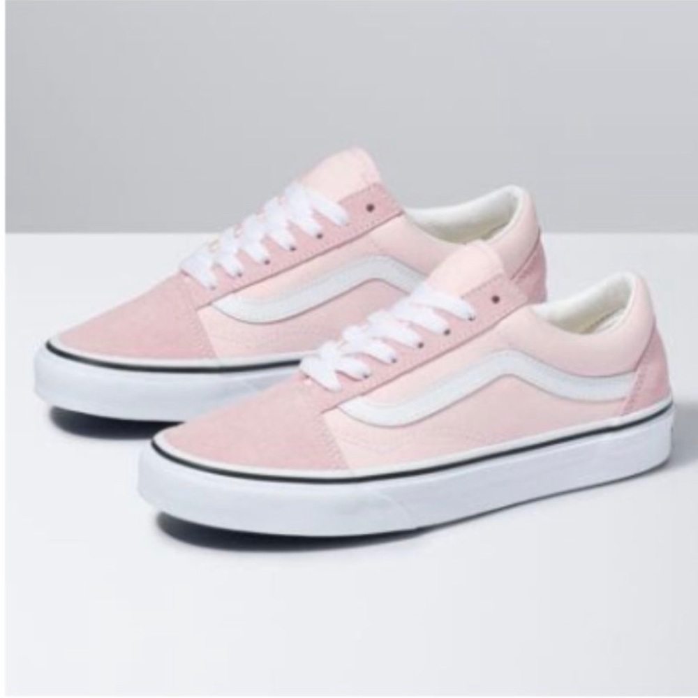 Women’s Vans Old School Sneakers